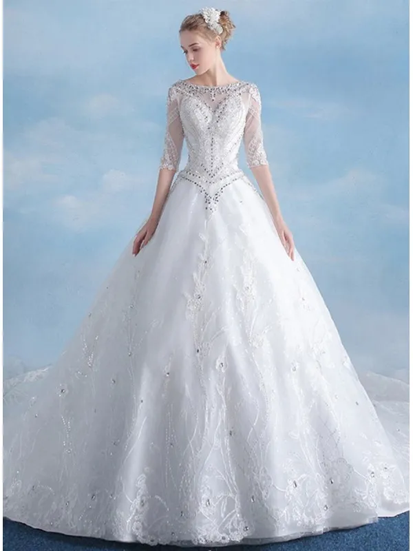 Abito da Sposa bustier ricamato con strascico a cappella