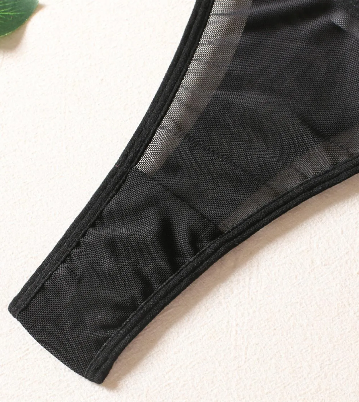 Ellolace Sensual Lingerie Porn Uncensored Tulle Intimo con giarrettiera a catena Trasparente Nudo Vedere attraverso pizzo C