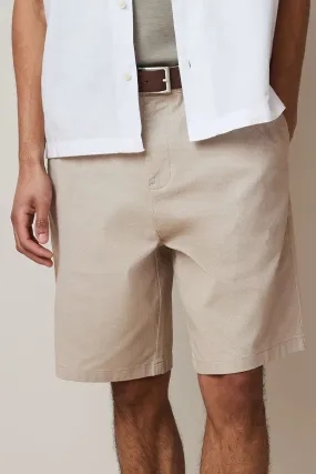 Pantaloni chino corti con cintura
